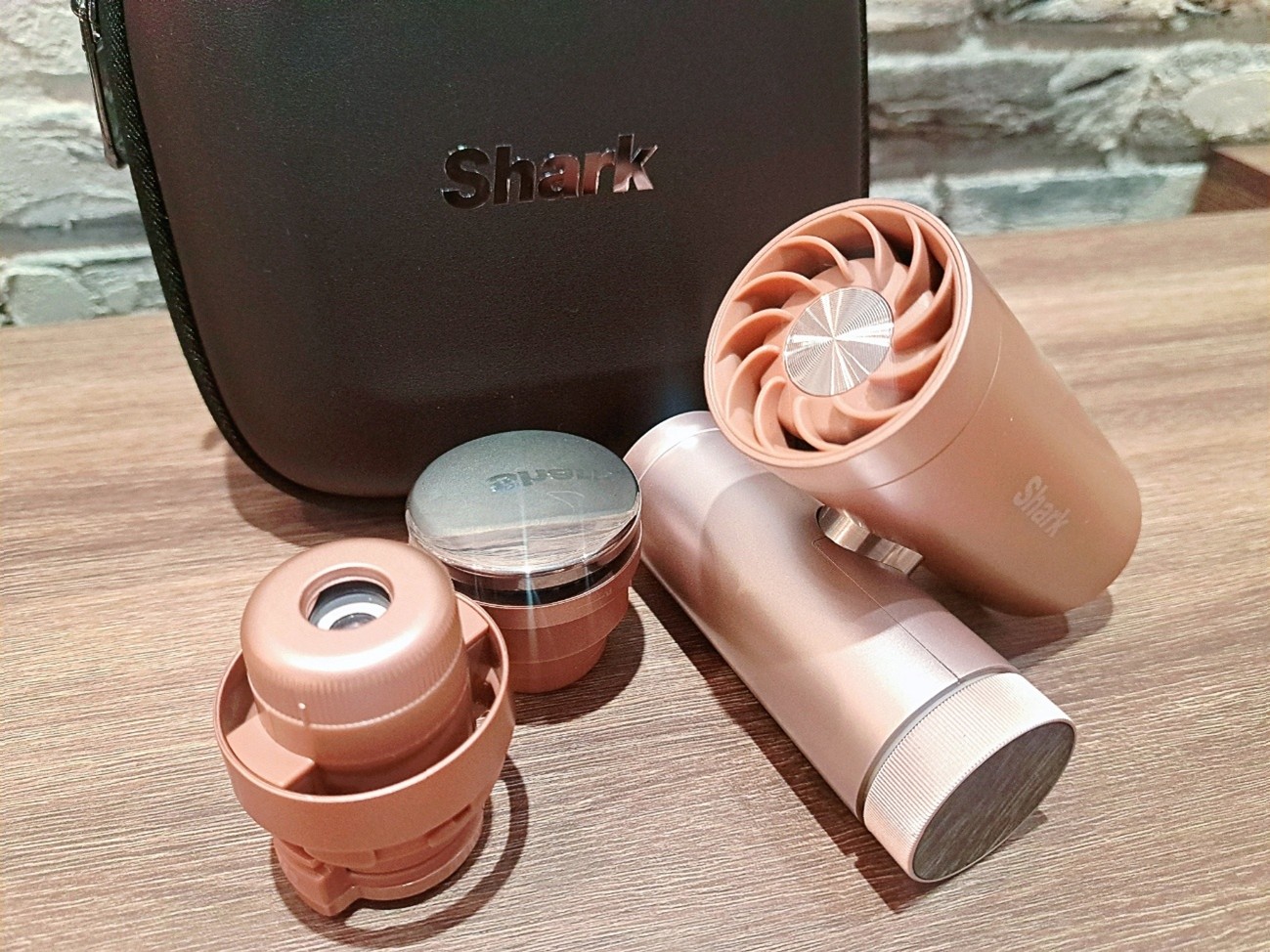 今年も猛暑！？3wayハンディファン「Shark® ChillPill パーソナル